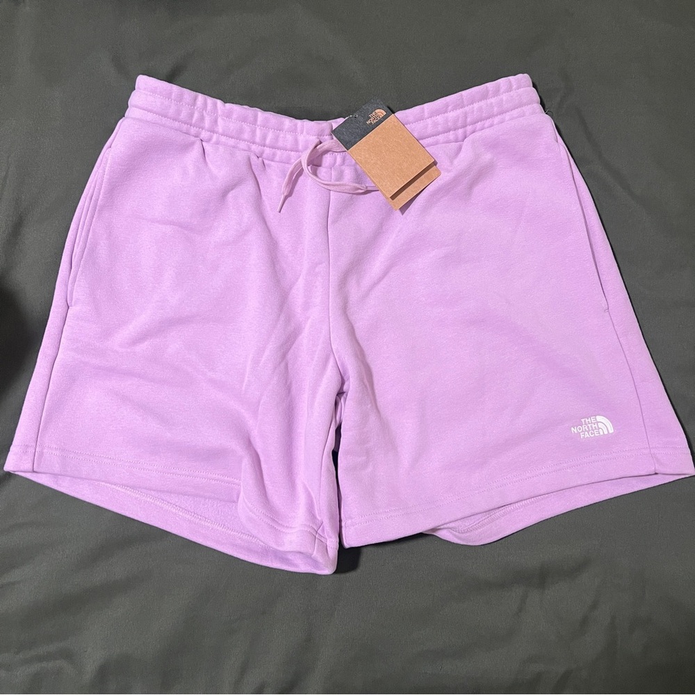 The north face pink women’s XL half dome fleece sweat shorts